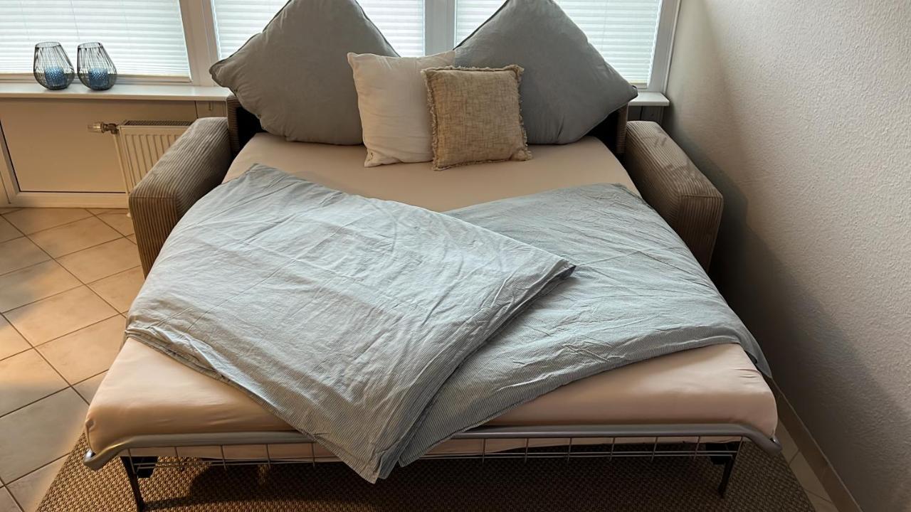Dock 19 In Apartment *
